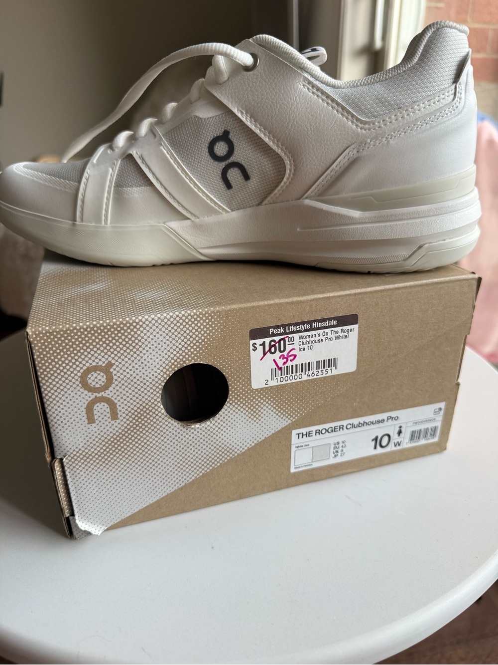 On Running Women's The Roger Clubhouse Pro Athletic Shoe - White Sz 10